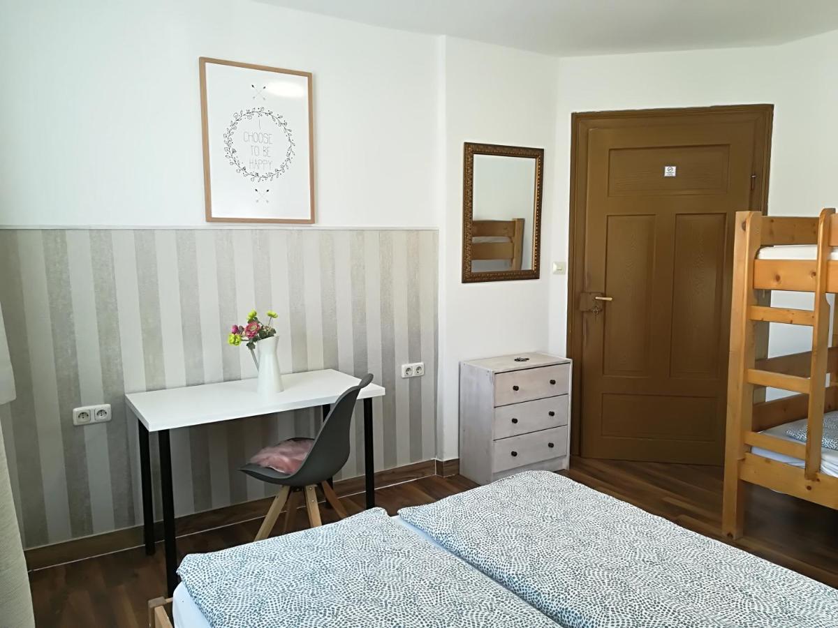 House La Neuschwanstein Blick - Budget City Hotel Füssen المظهر الخارجي الصورة