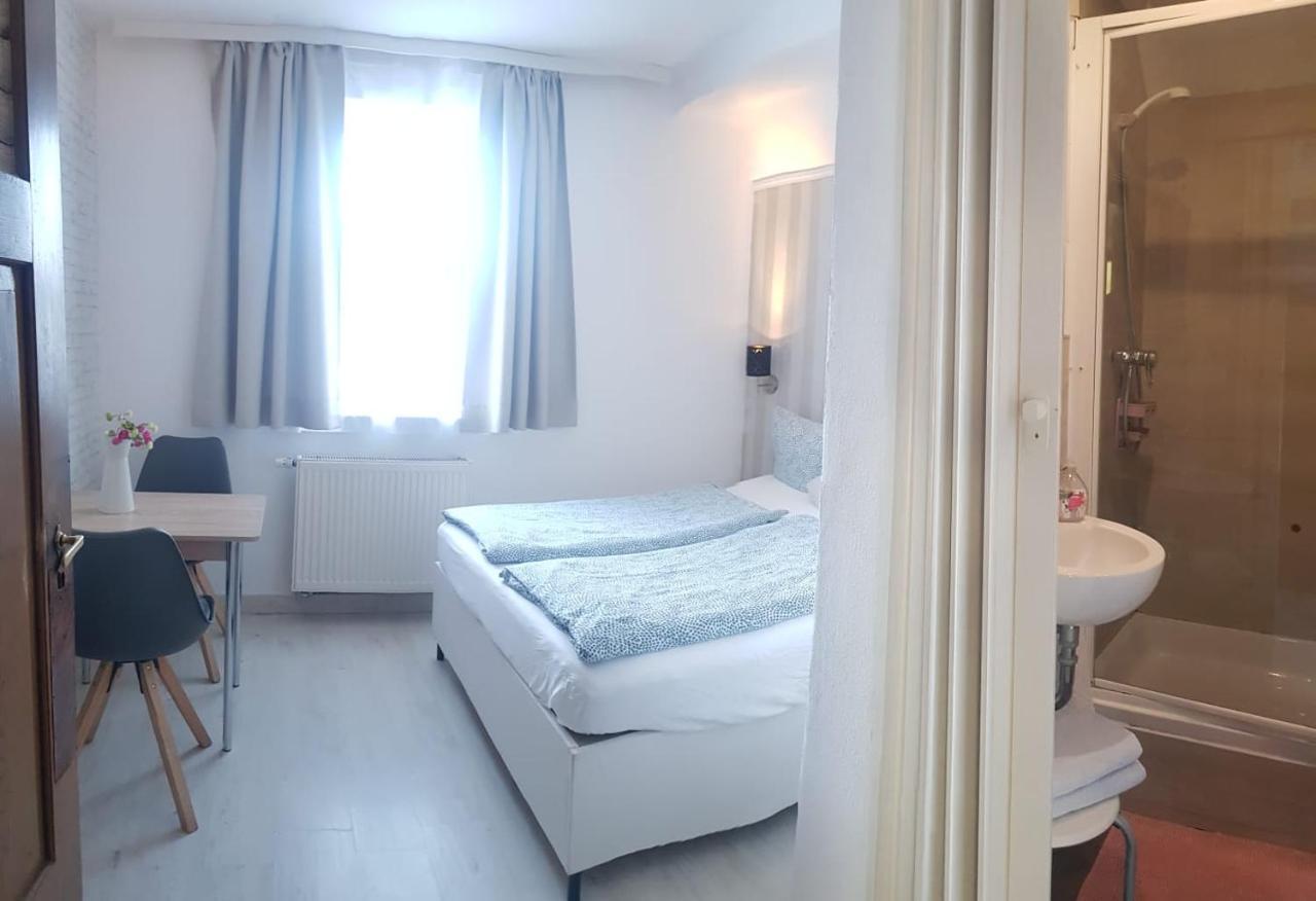 House La Neuschwanstein Blick - Budget City Hotel Füssen المظهر الخارجي الصورة