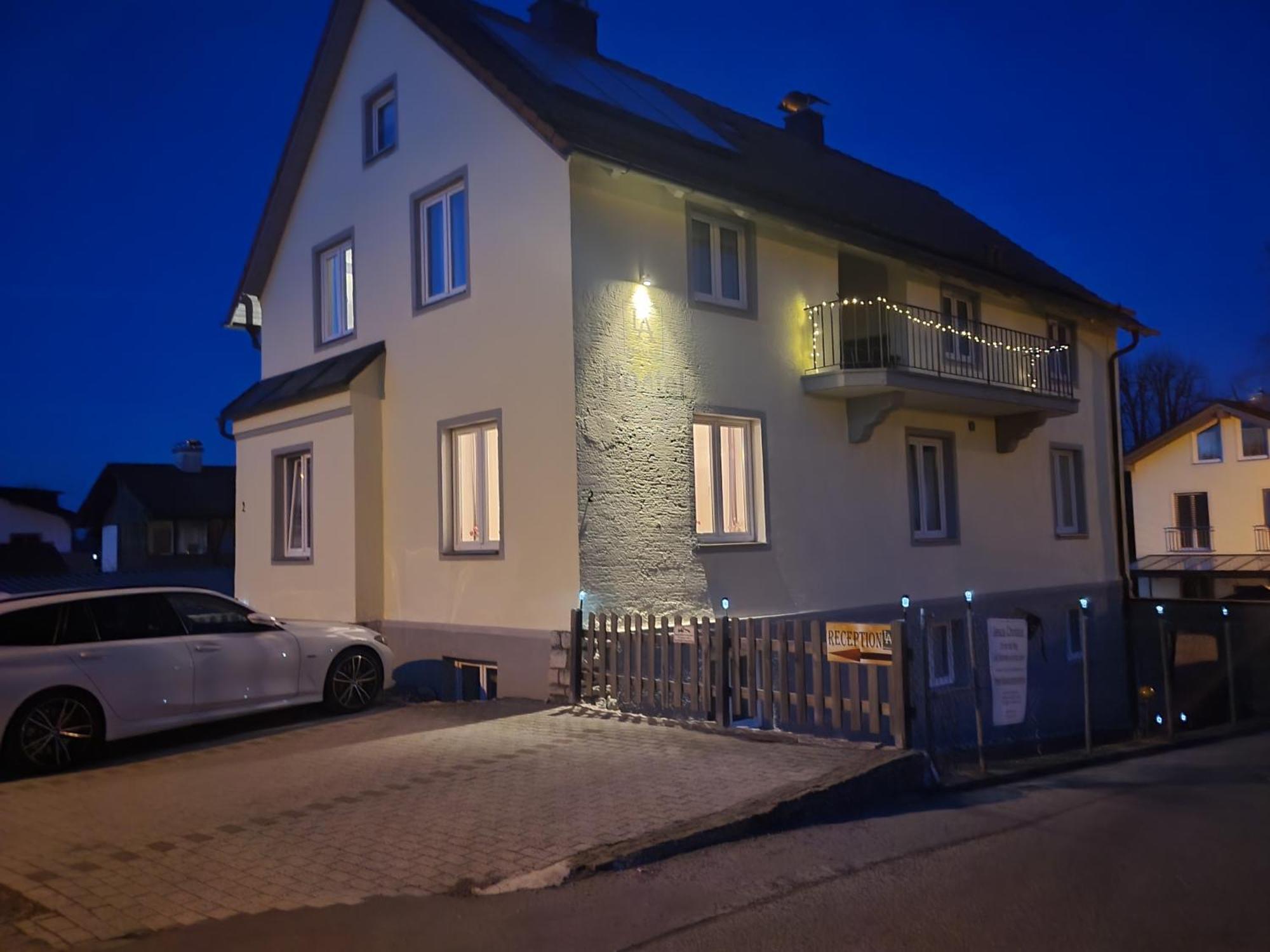 House La Neuschwanstein Blick - Budget City Hotel Füssen المظهر الخارجي الصورة