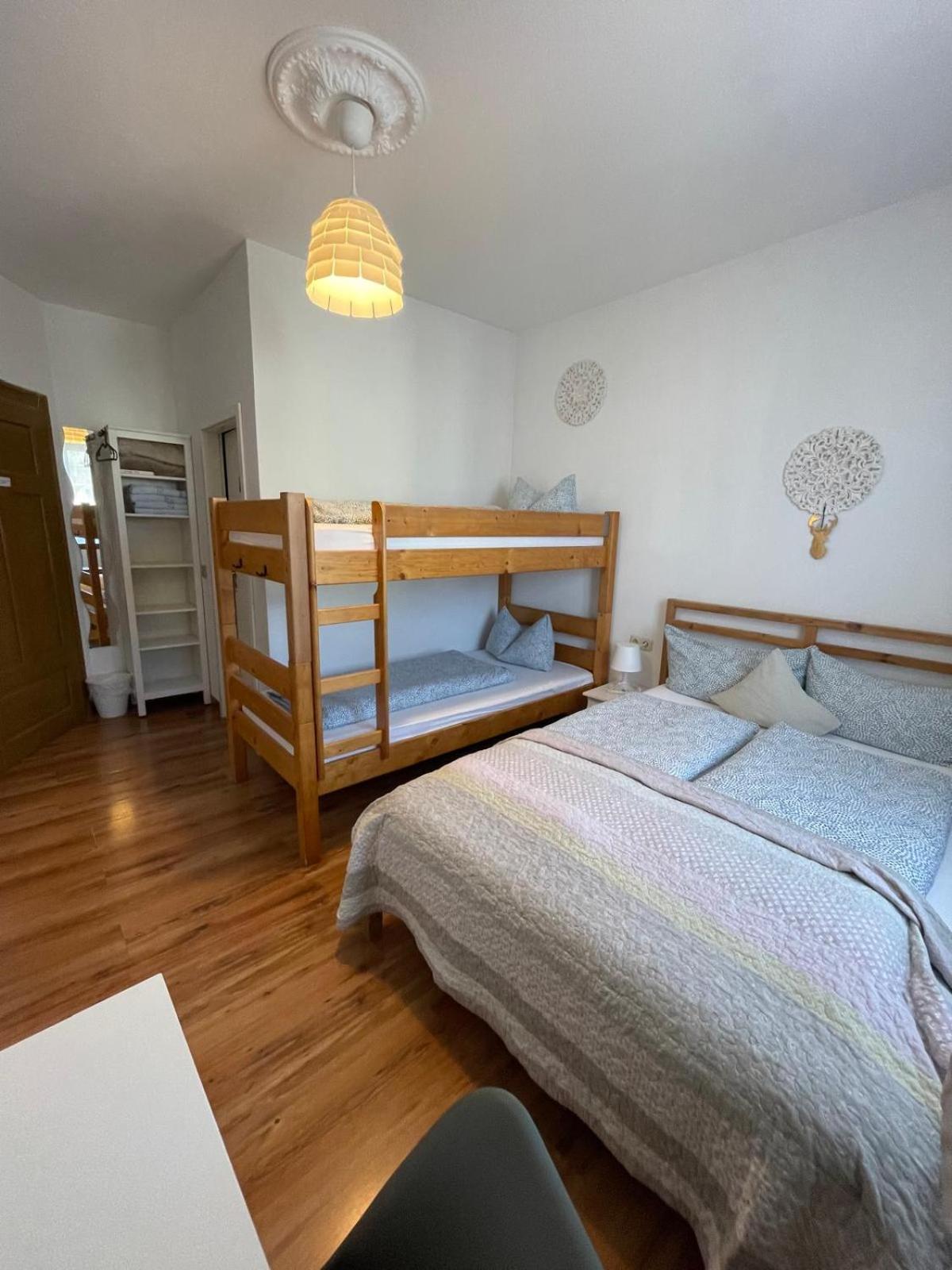 House La Neuschwanstein Blick - Budget City Hotel Füssen المظهر الخارجي الصورة