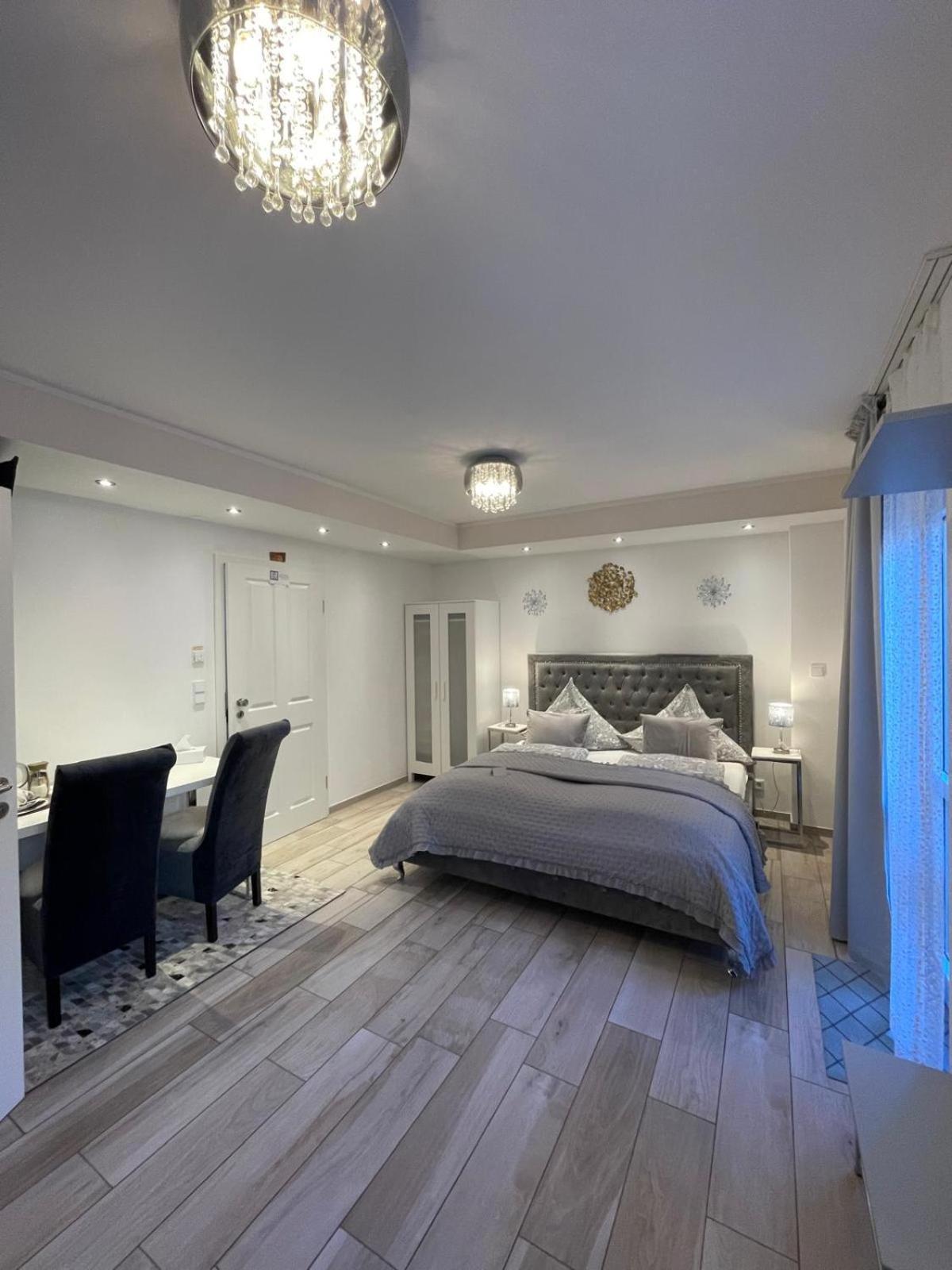 House La Neuschwanstein Blick - Budget City Hotel Füssen المظهر الخارجي الصورة